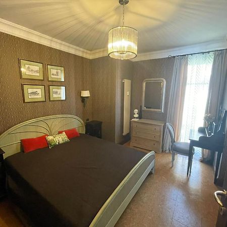 Anna Apartment ออกเจบบิโอ ภายนอก รูปภาพ